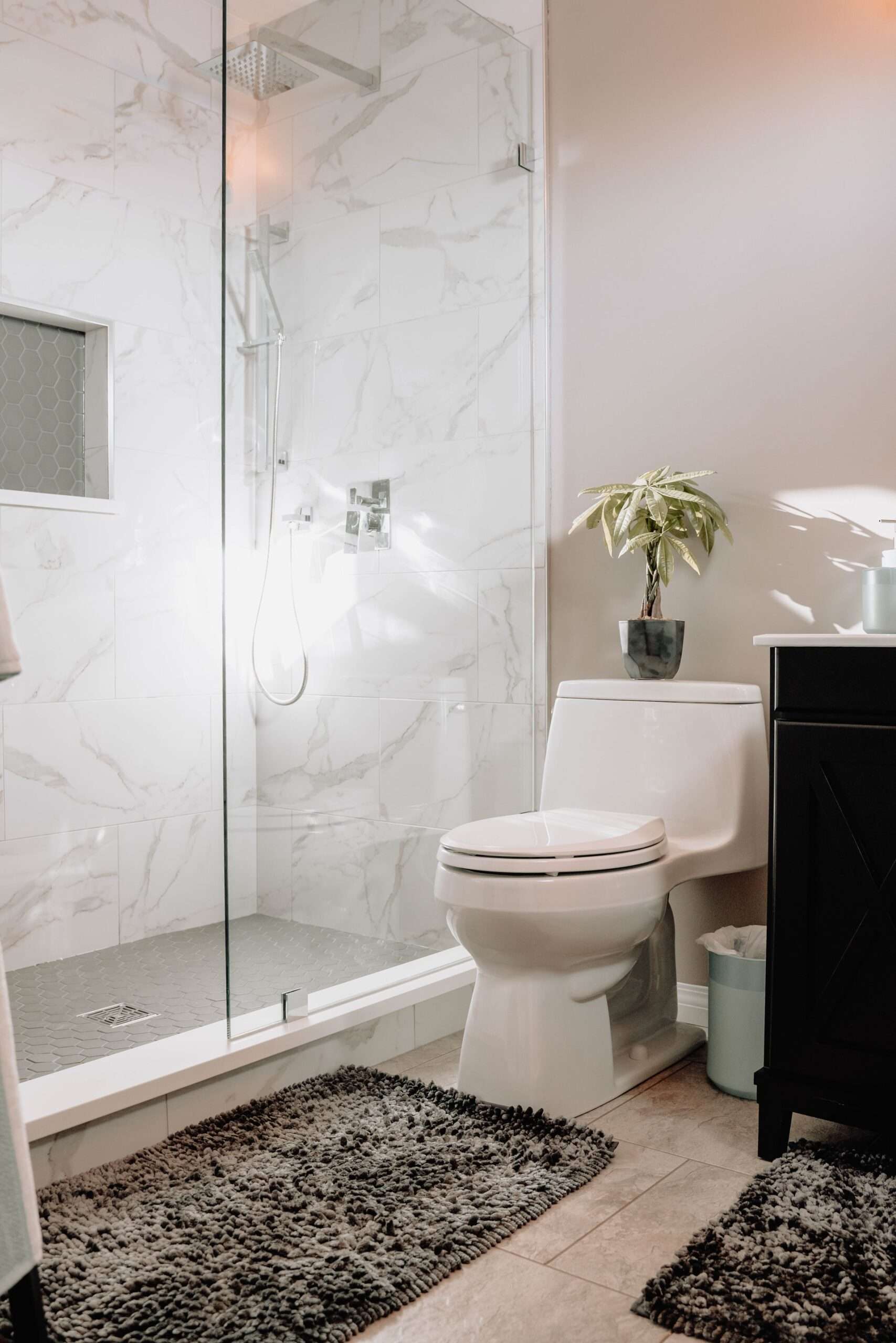 4 Pro Tips to Easily Fix Your Leaky Toilet at the Base