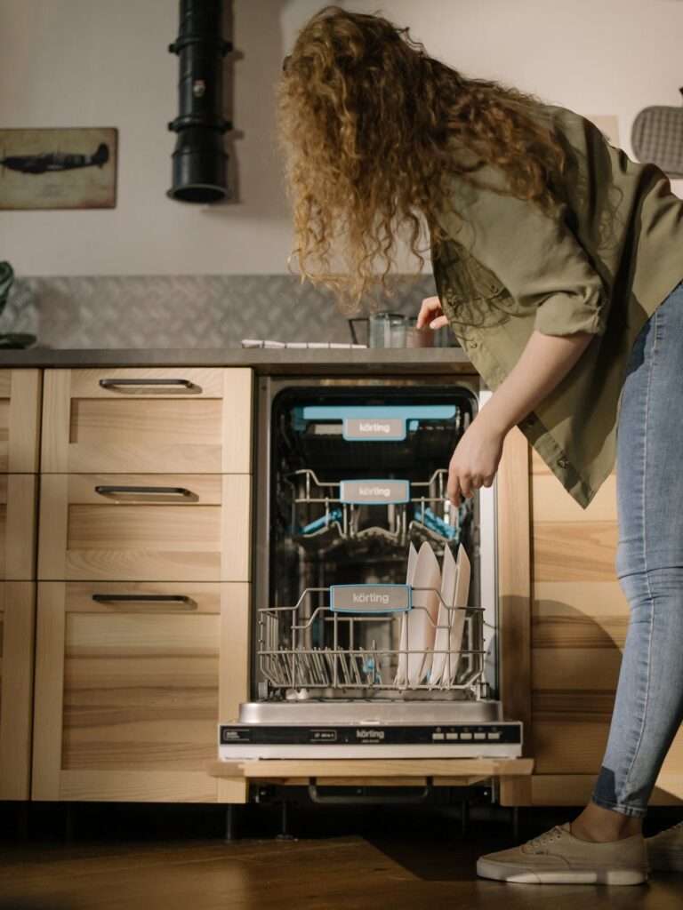 putting plates in dishwasher