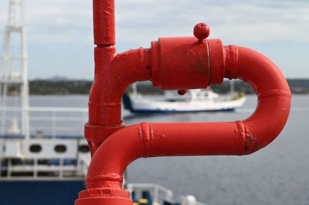 red pipes