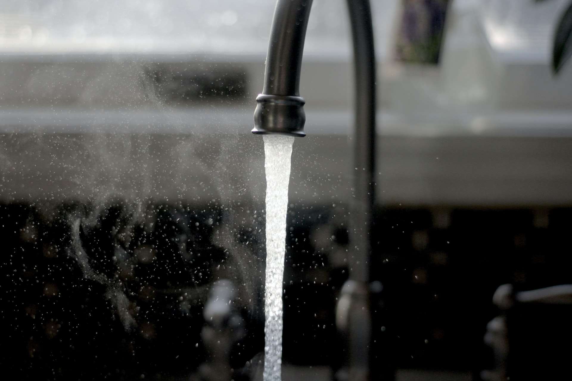 DIY Plumbing: 3 Helpful Tips in Fixing Your Broken Faucet