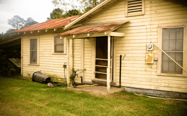 Why You Should Inspect The Plumbing Before Buying An Old House